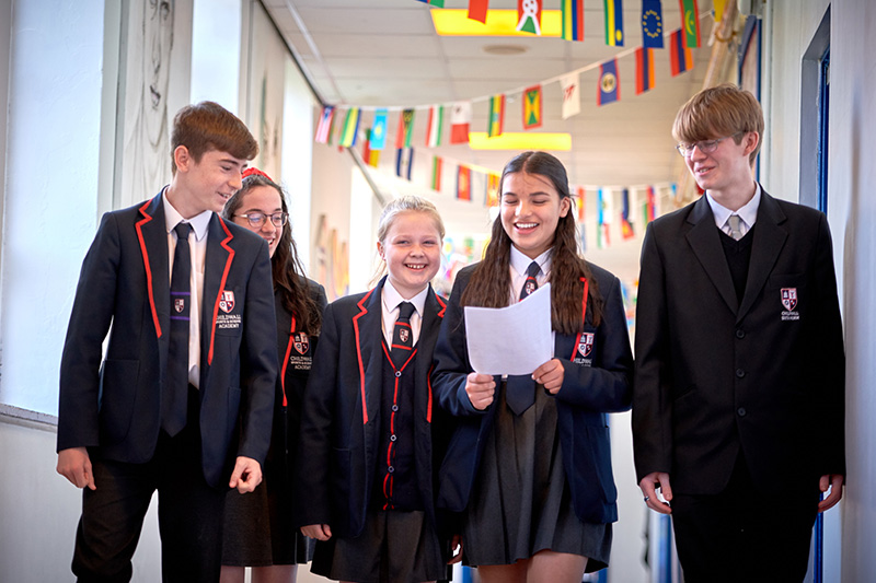 hallway-students-img