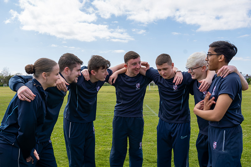 pe-students-group-img